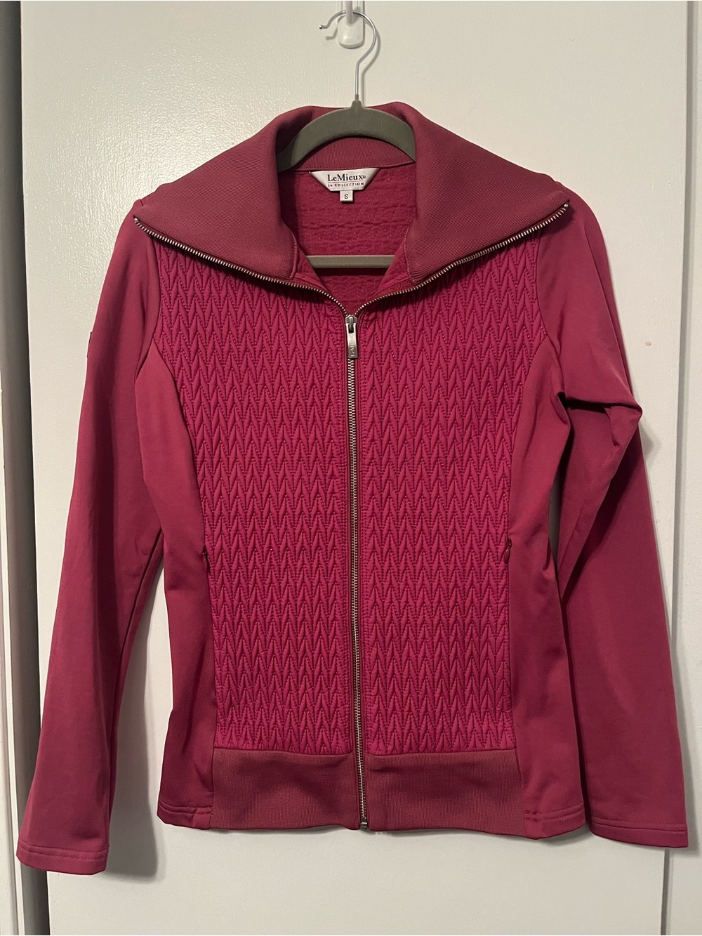 LeMieux Women's Zip Front Quilted Riding Jacket Dusty Rose size Small